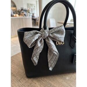 Authentic Dolce & Gabbana Grey Silk Logo Jacquard Square Scarf 27x27